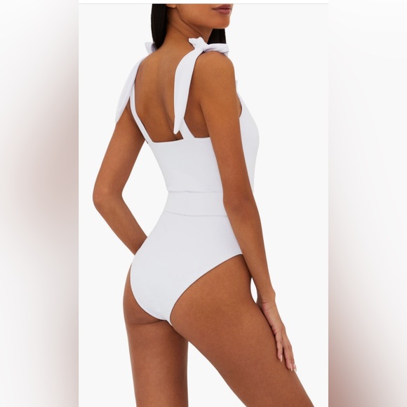Beach Riot Sydney Belted One-Piece Swimsuit, White, MEDIUM, $168 - Picture 4 of 11